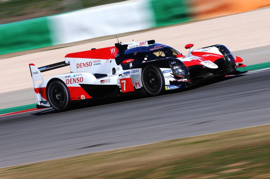  Toyota TS050 Hybrid 2018 года  (фото 10 из 20)